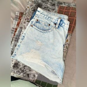 Hardly worn, Abercrombie&Fitch High Waisted Denim Shorts, size 8